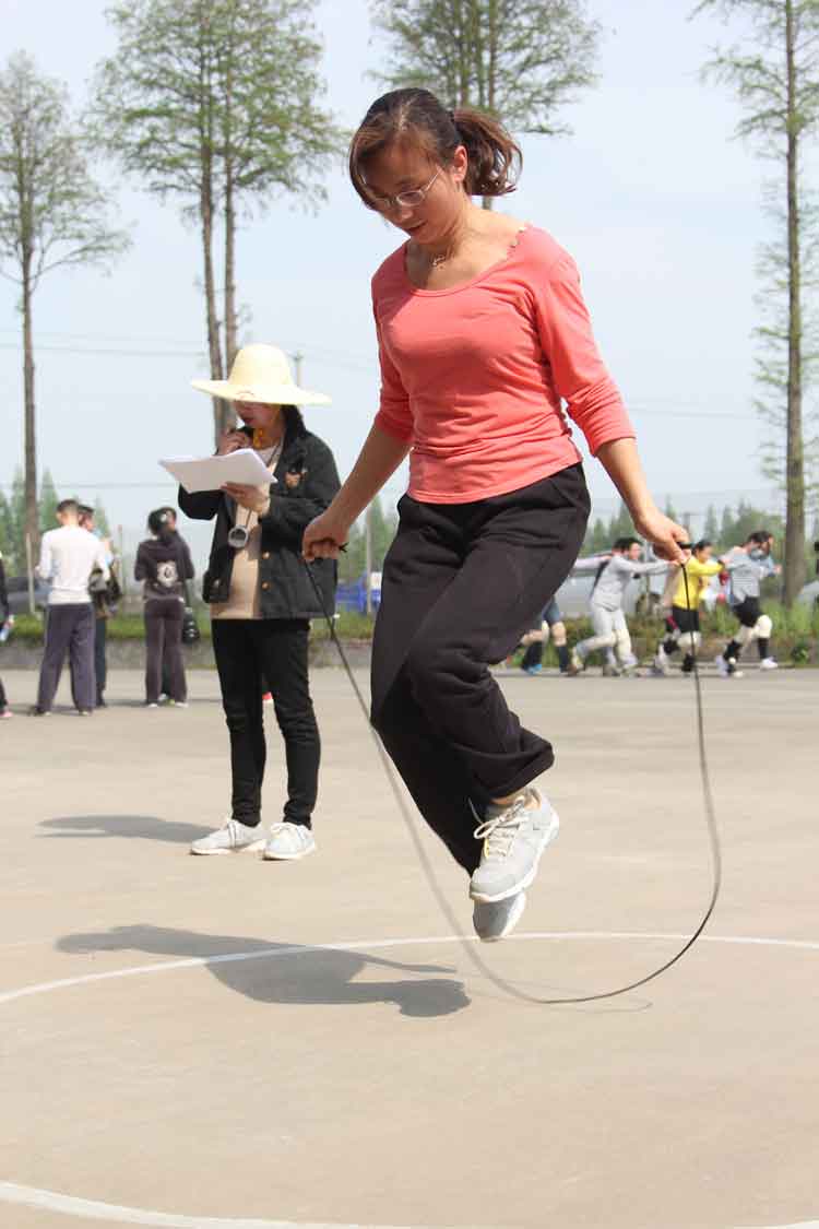 开云（中国）员工积极参加院趣味运动会